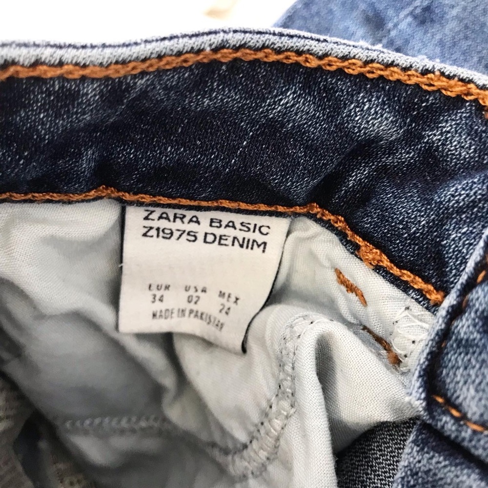 Zara distressed medium wash skinny jeans  Size 2 - Picture 9 of 9